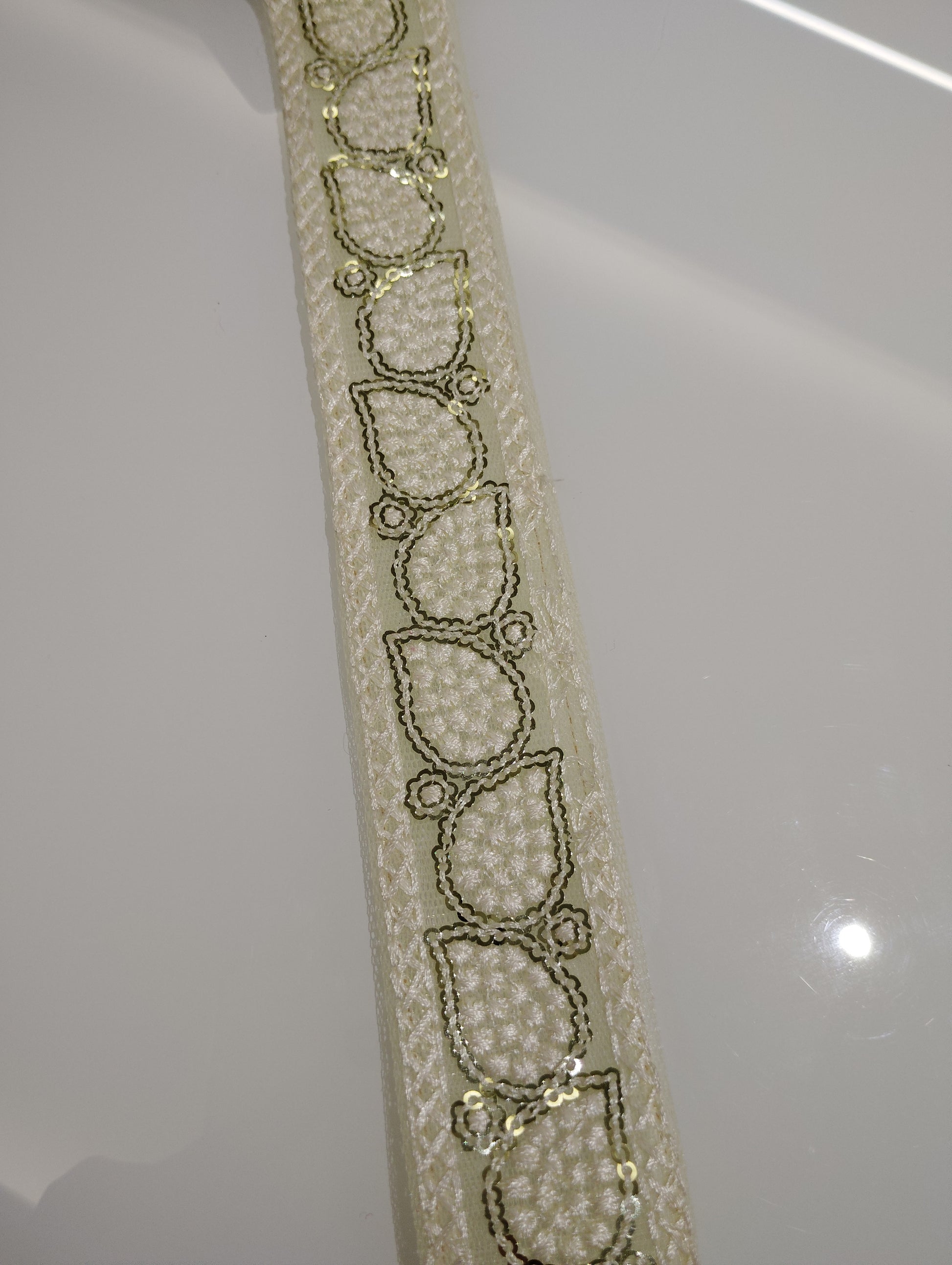 Royal Frame Pattern Lace Border