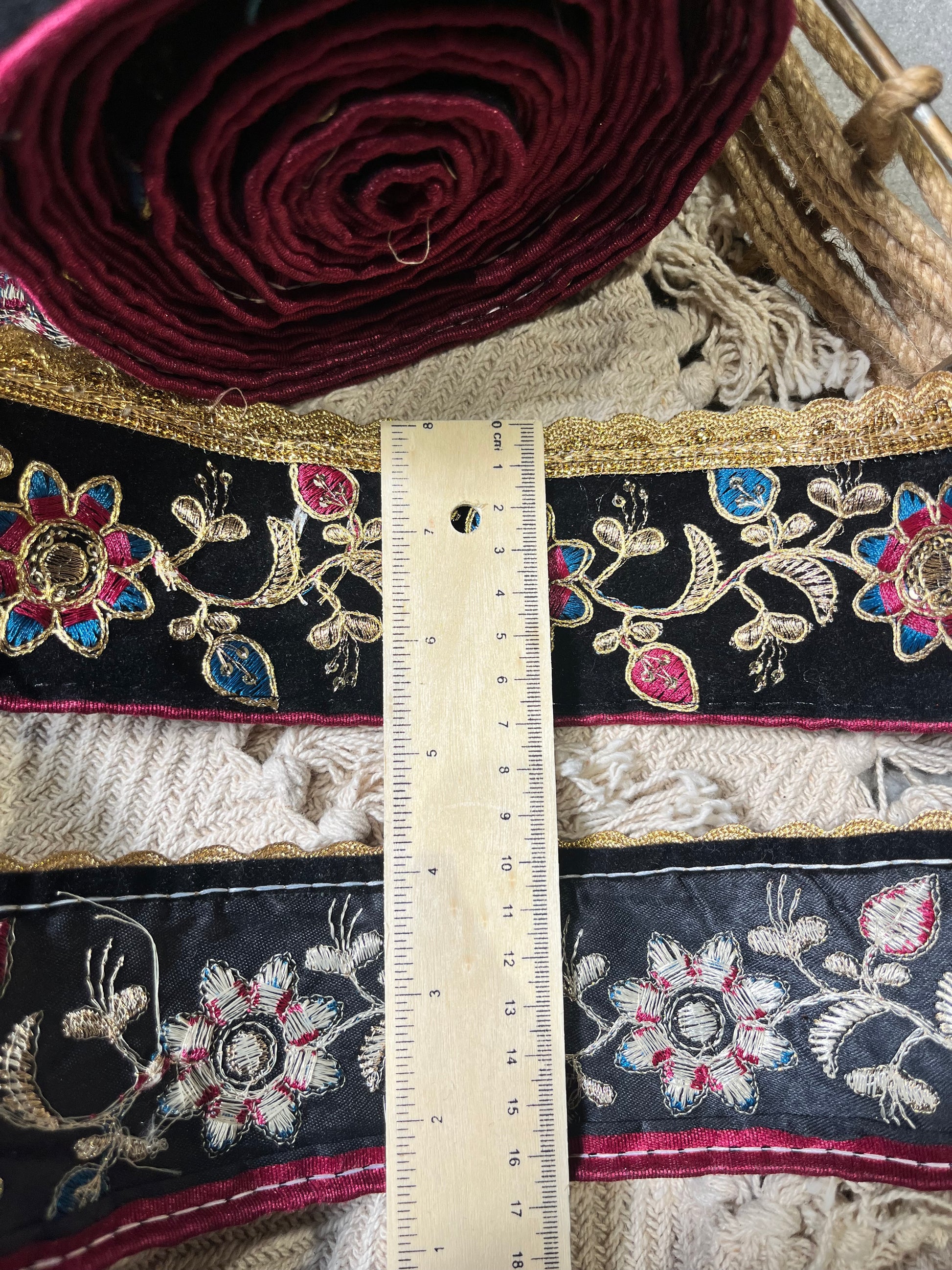Luxury Floral Embroidered Velvet Lace Trim