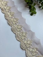 Intricate Scalloped Floral Embroidery Trim
