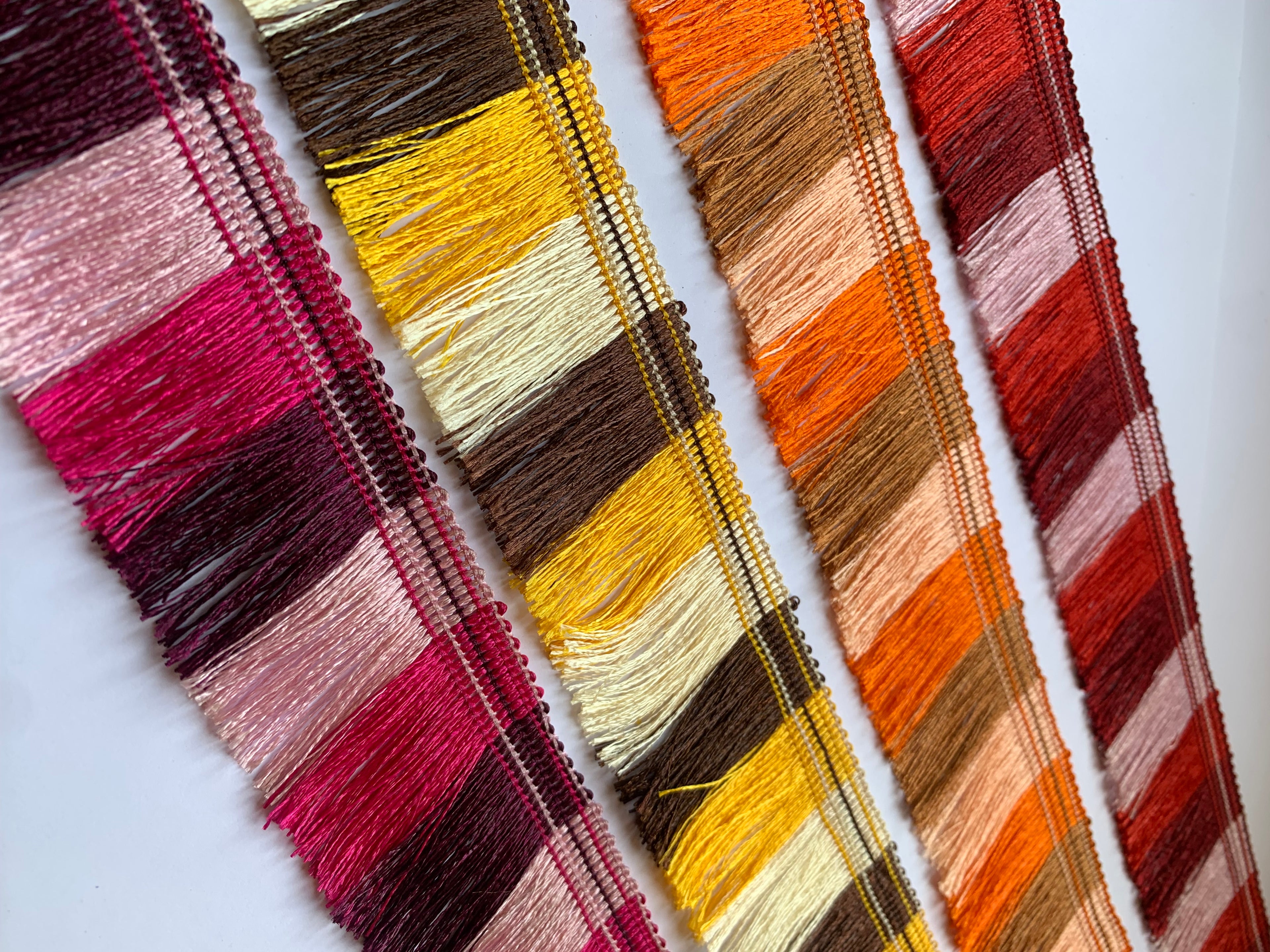 Multi-Color Ombre Tassel Fringe Lace Trim