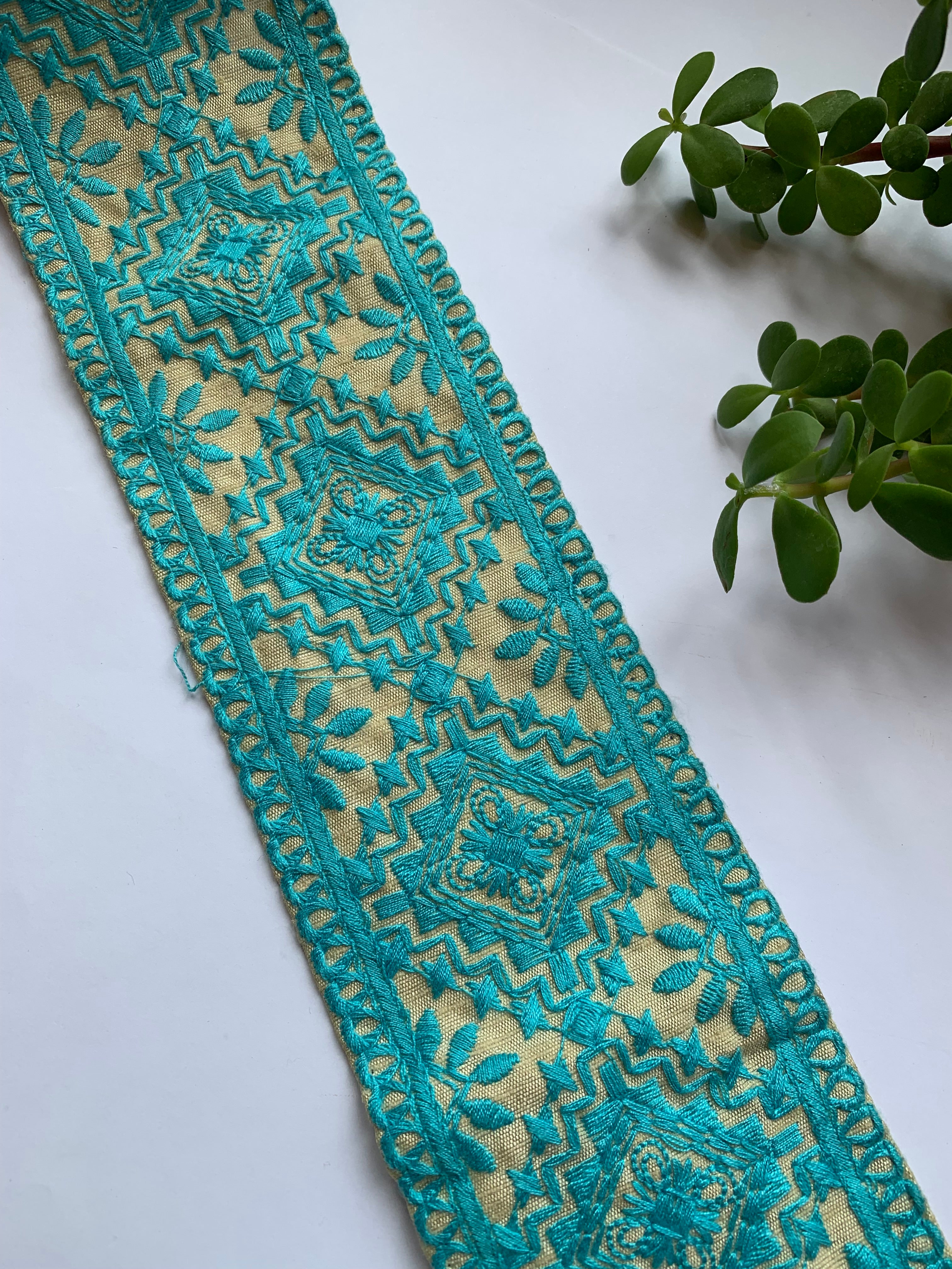 Premium Geometric Diamond & Floral Embroidered Cotton Lace Trim