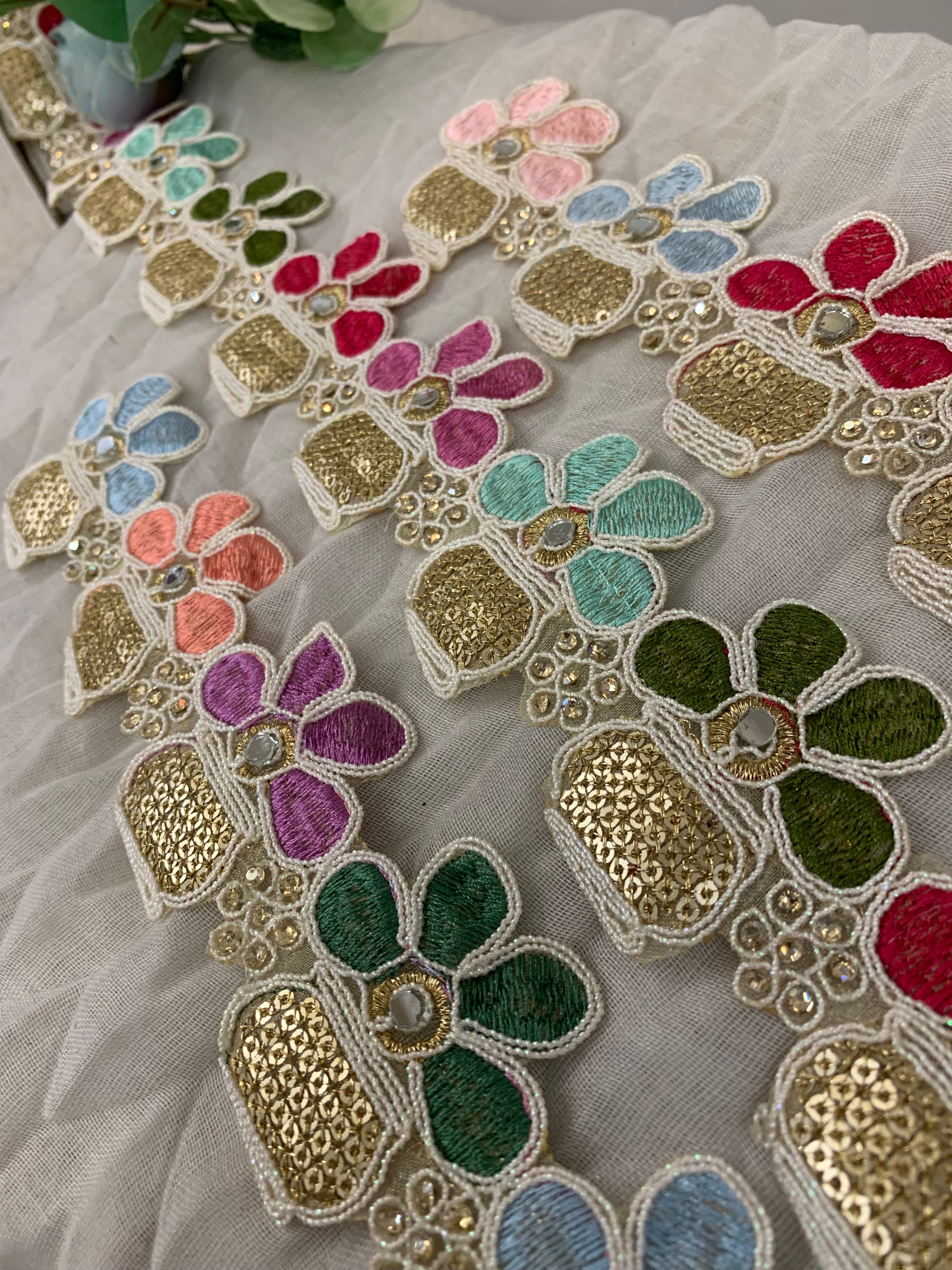 Golden Sequin Floral Pot Lace Trim