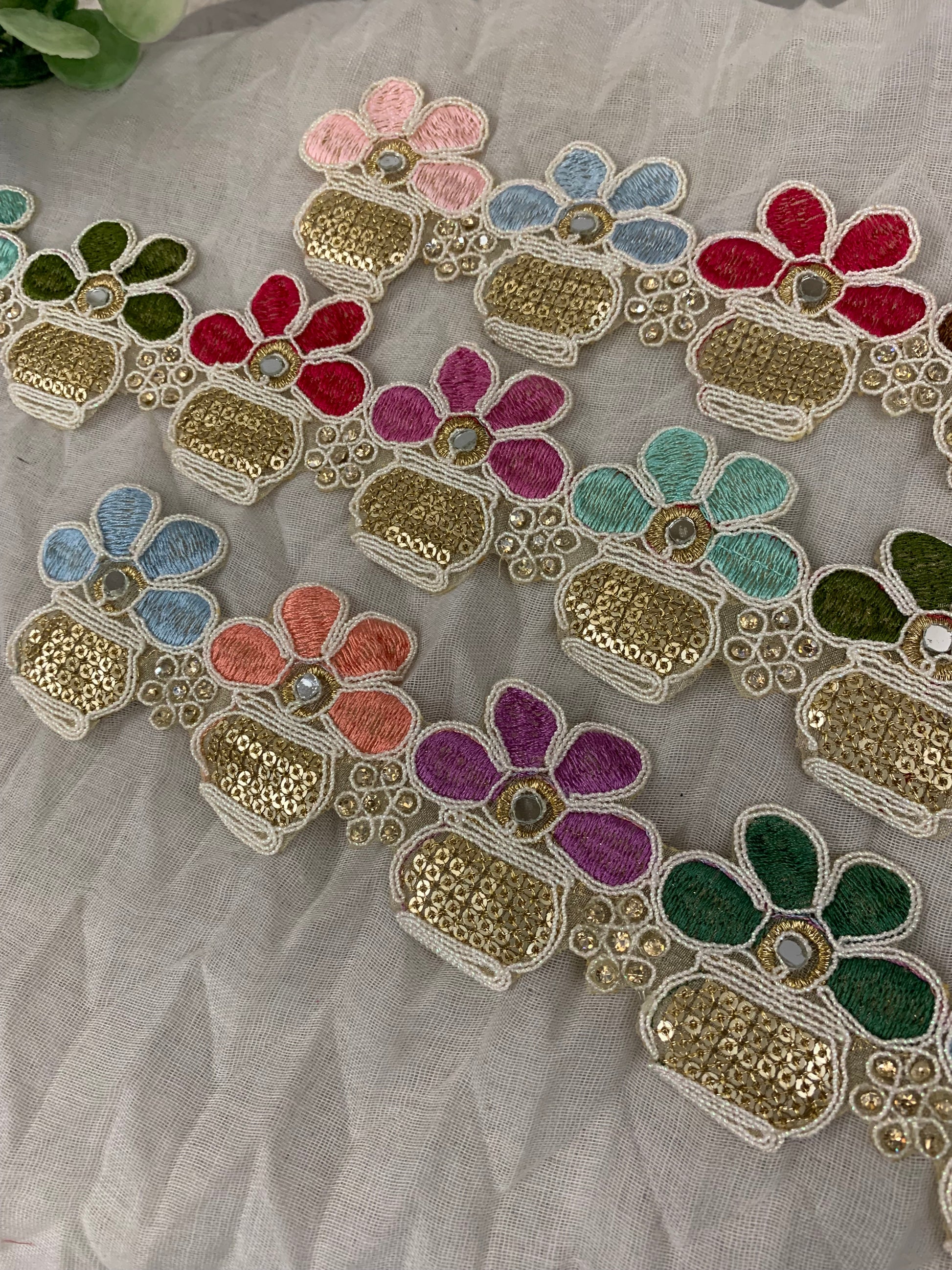 Golden Sequin Floral Pot Lace Trim