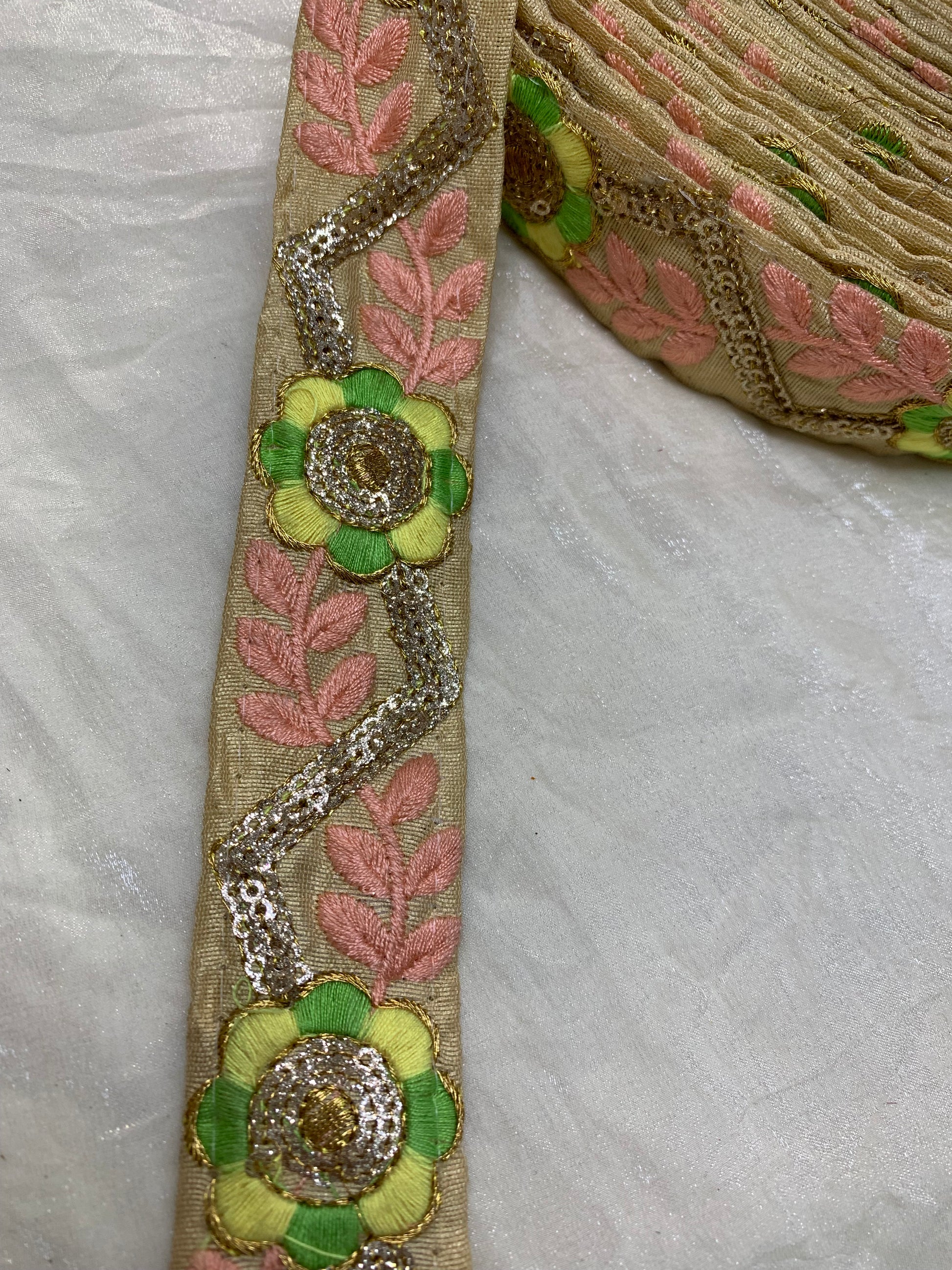 Boho Mirror-Effect Embroidered Border