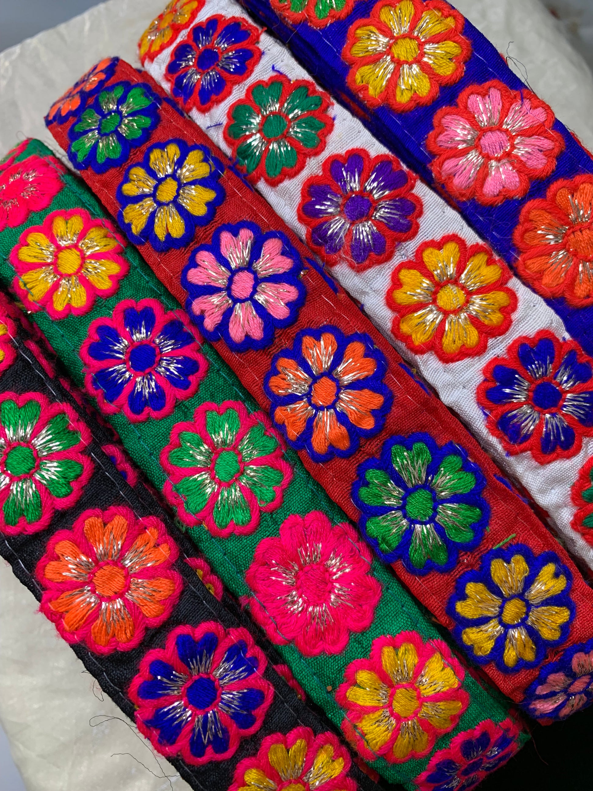 Traditional Multicolor Blossom Lace